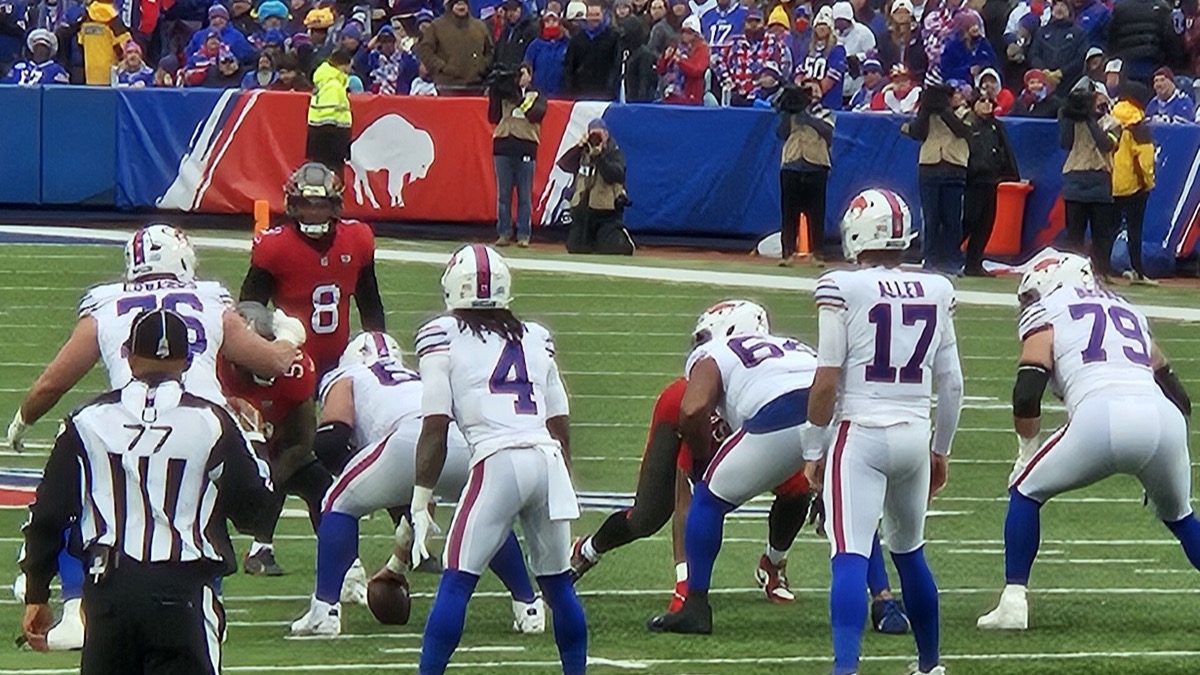 Buffalo Bills offense lined up before a snap against Tampa Bay in 2025
